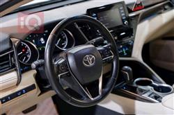 تۆیۆتا کامری